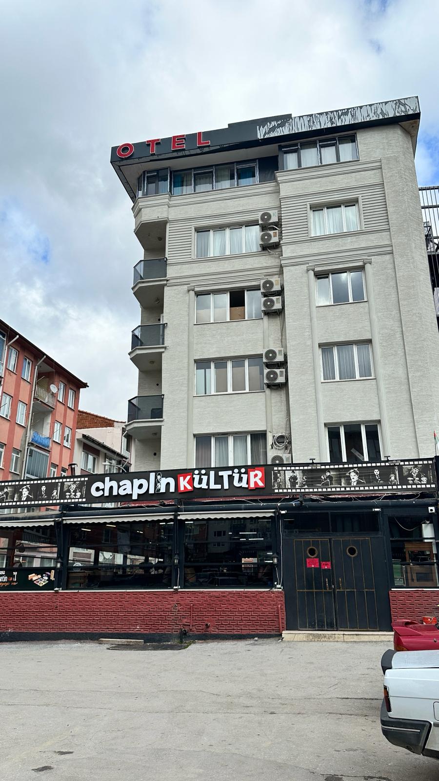 Chaplin Kültür modern lounge alanı